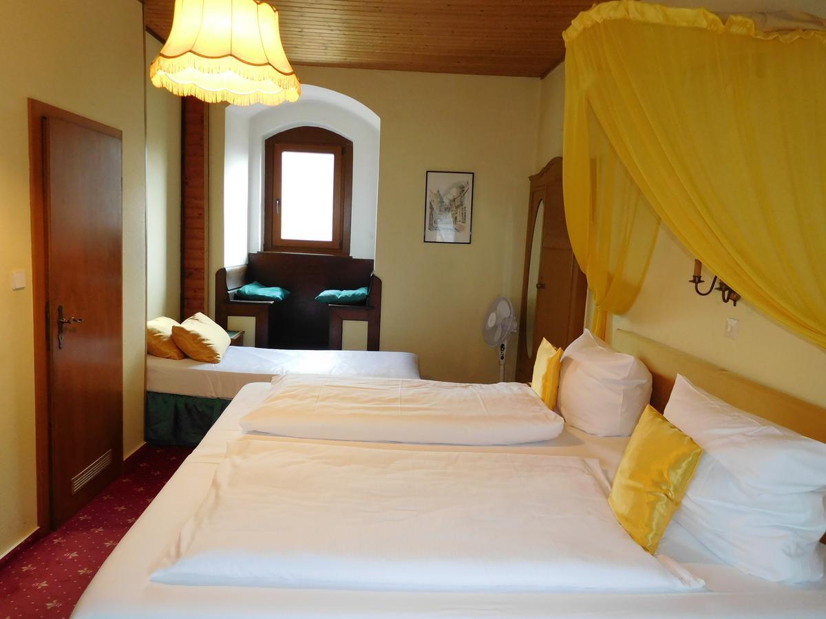 Hotel Kranenturm 바하라흐 외부 사진