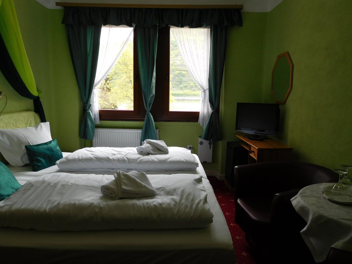 Hotel Kranenturm 바하라흐 외부 사진